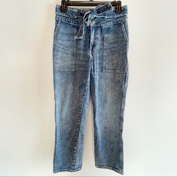 Abercrombie & Fitch Ultra High Rise Straight Jeans - size 28/6S - Picture 1 of 8